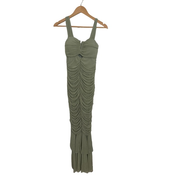 Dresses & Skirts - Elegant Green Ruched Maxi Dress